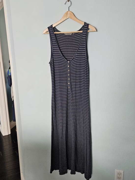 Athleta Dresses & Skirts - Athleta Striped Sleeveless Midi Dress Hermosa Henley Blue L